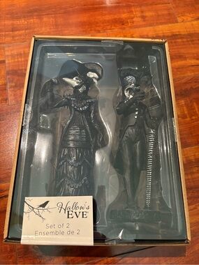 Hallow's Eve Black Decorative Figurine Set of 2